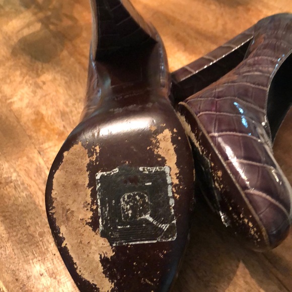 Marc by Marc Jacobs pointed toe pumps - Picture 2 of 3